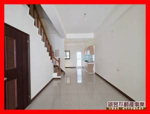 誠昱/新營全新優質車墅-.